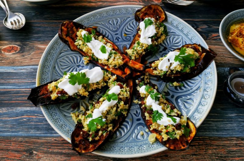 Aubergine-mit-Chermoulla-Bulgur-und-Joghurt